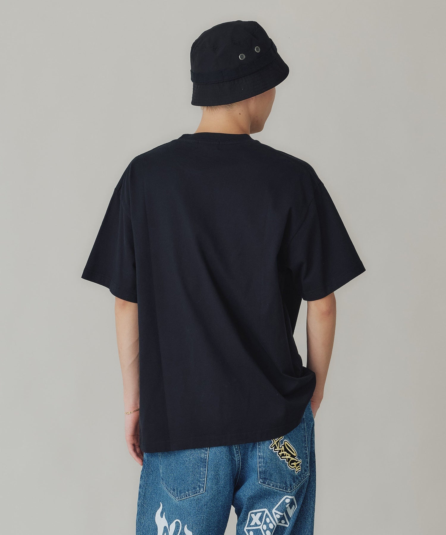 เสื้อยืดแขนสั้น Xlarge รุ่น EMBLEM S/S POCKET TEE