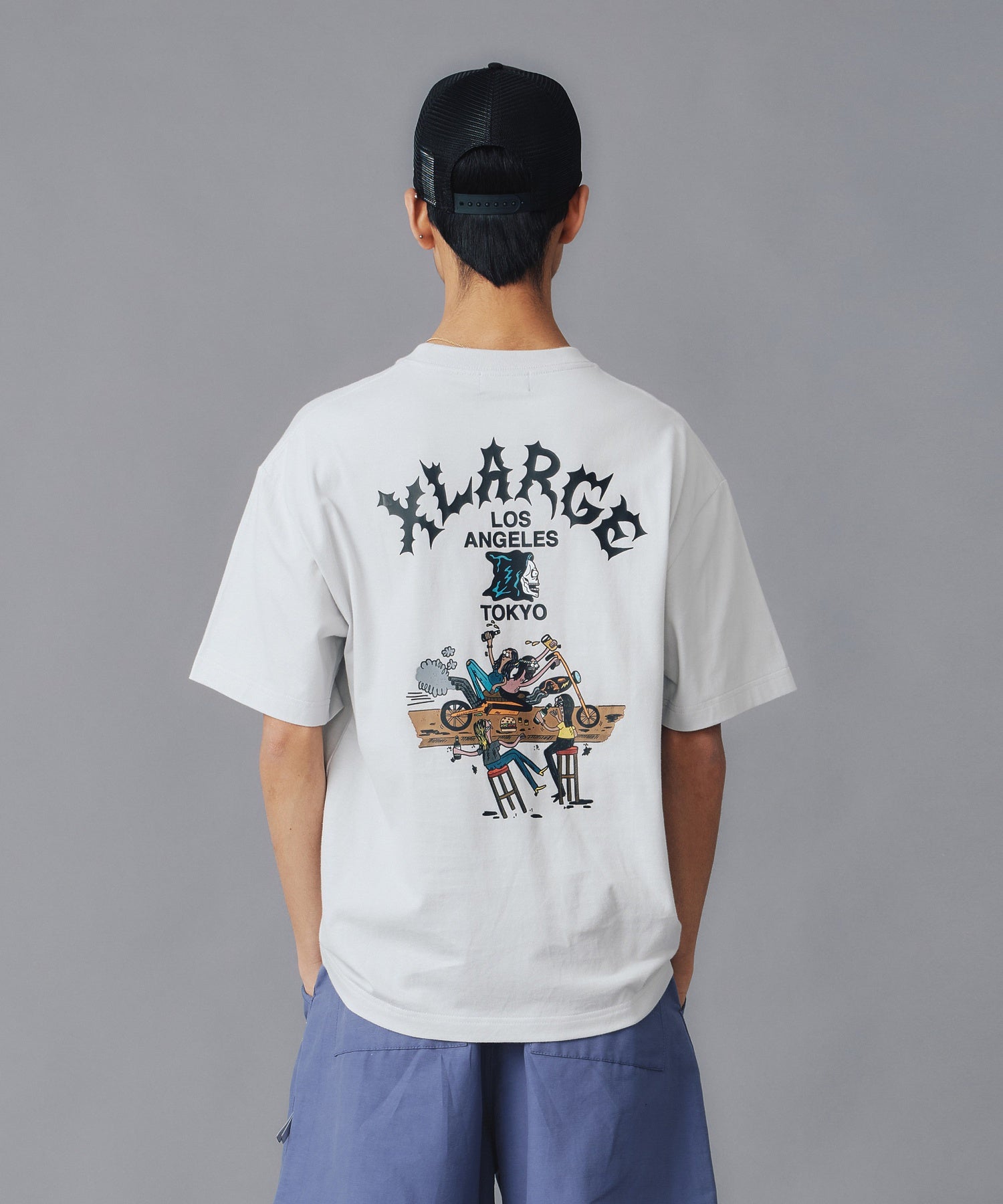 เสื้อยืดแขนสั้น XLARGE รุ่น HANG OUT S/S POCKET TEE