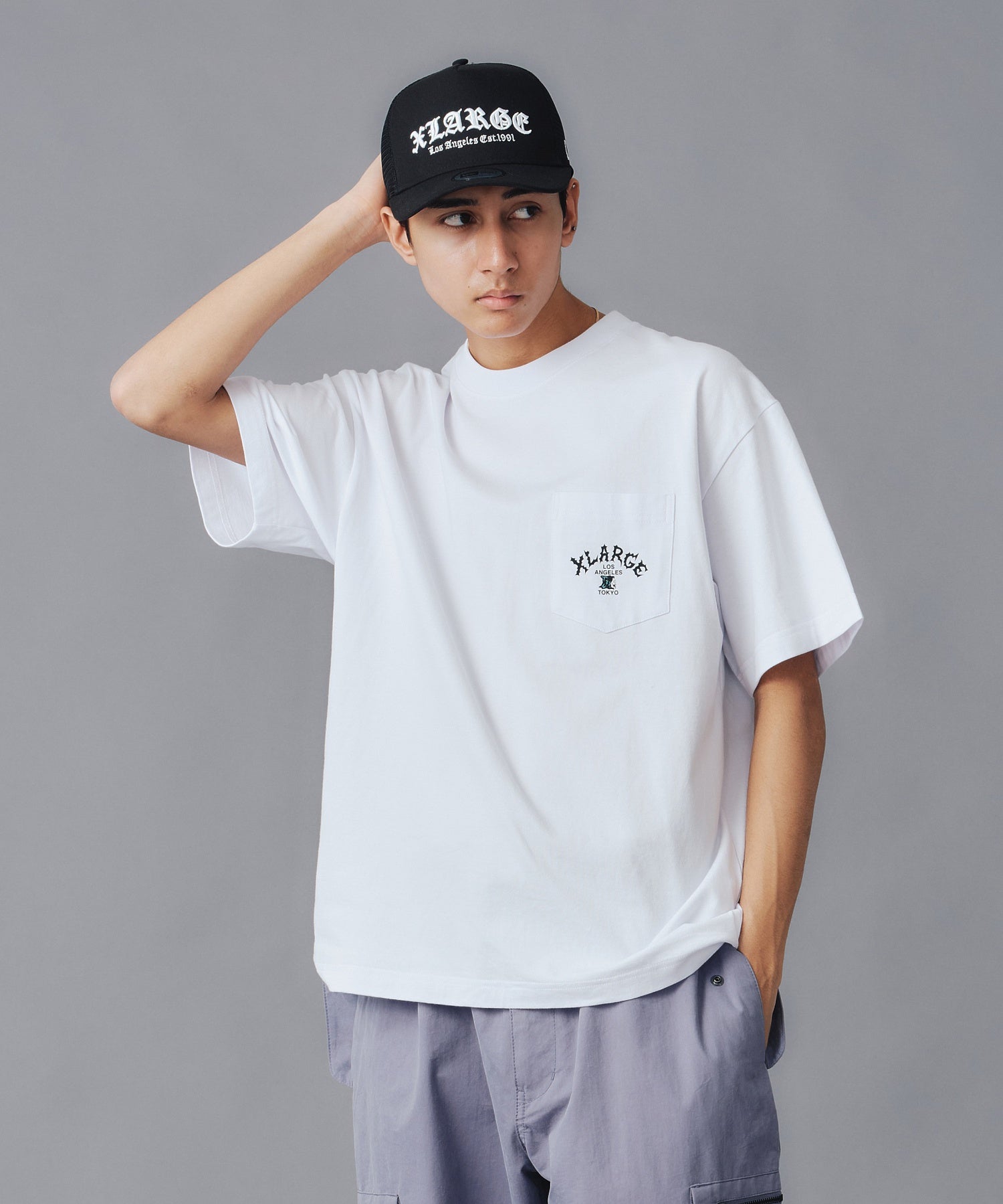 เสื้อยืดแขนสั้น XLARGE รุ่น HANG OUT S/S POCKET TEE