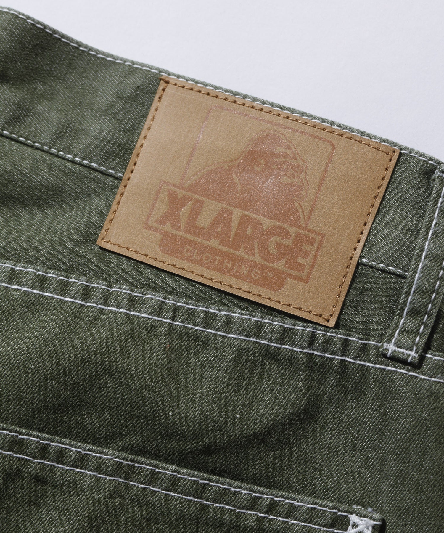 กางเกงยีนส์ผ้าเดนิม XLARGE รุ่น COLOR DENIM PANTS