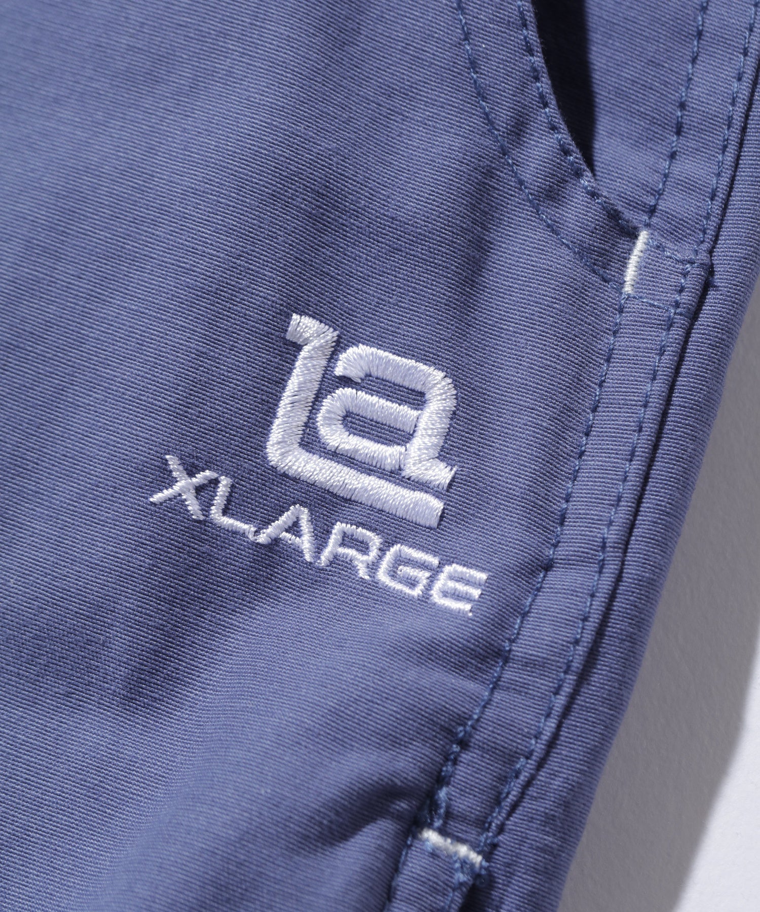 กางเกงขาสั้น XLARGE รุ่น SIDE POCKET SHORT PANTS