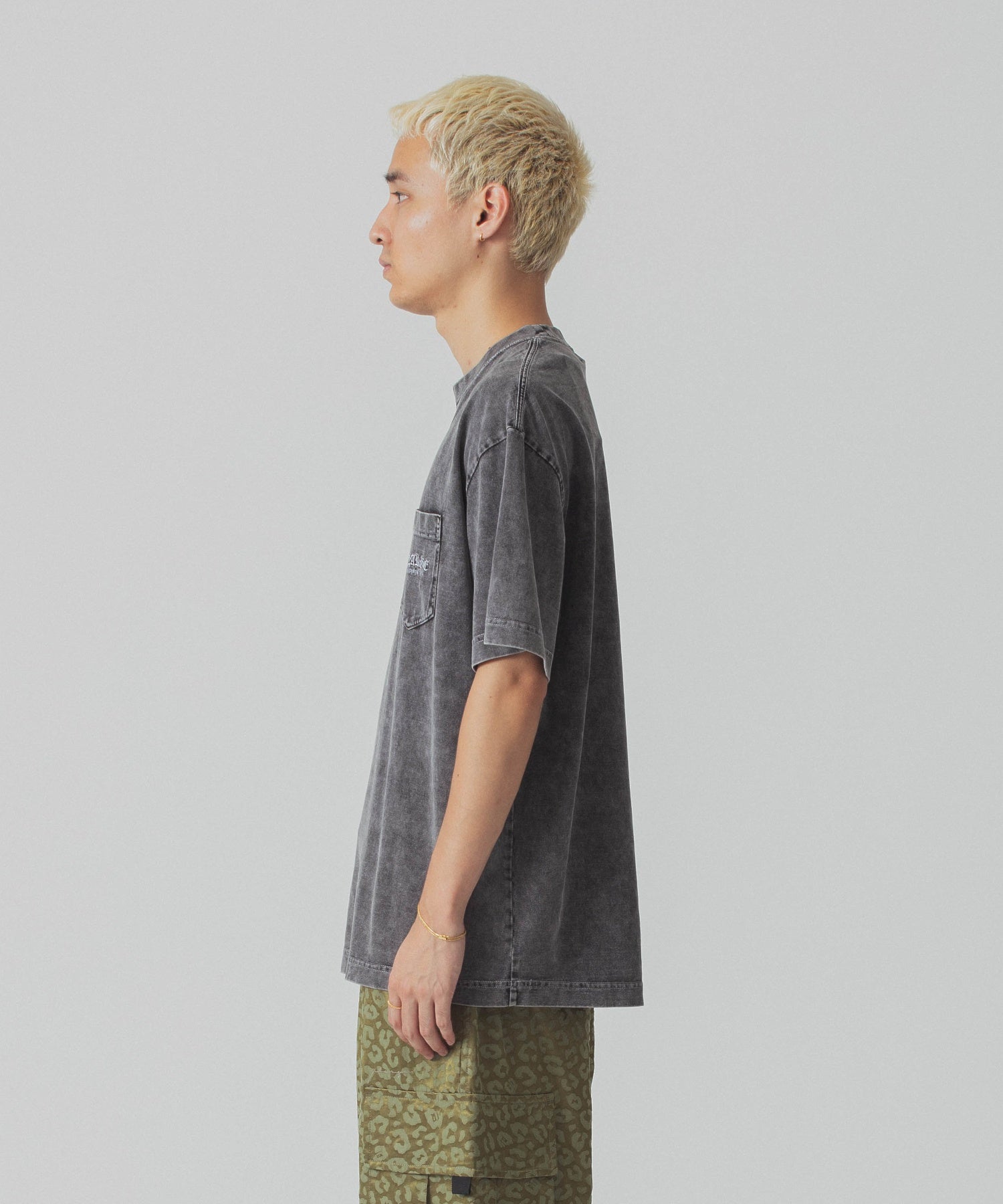 เสื้อยืดแขนสั้น XLARGE รุ่น Overdyed S/S Pocket Tee