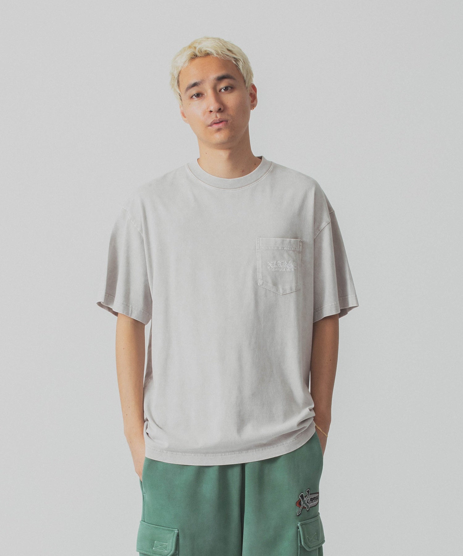 เสื้อยืดแขนสั้น XLARGE รุ่น Overdyed S/S Pocket Tee