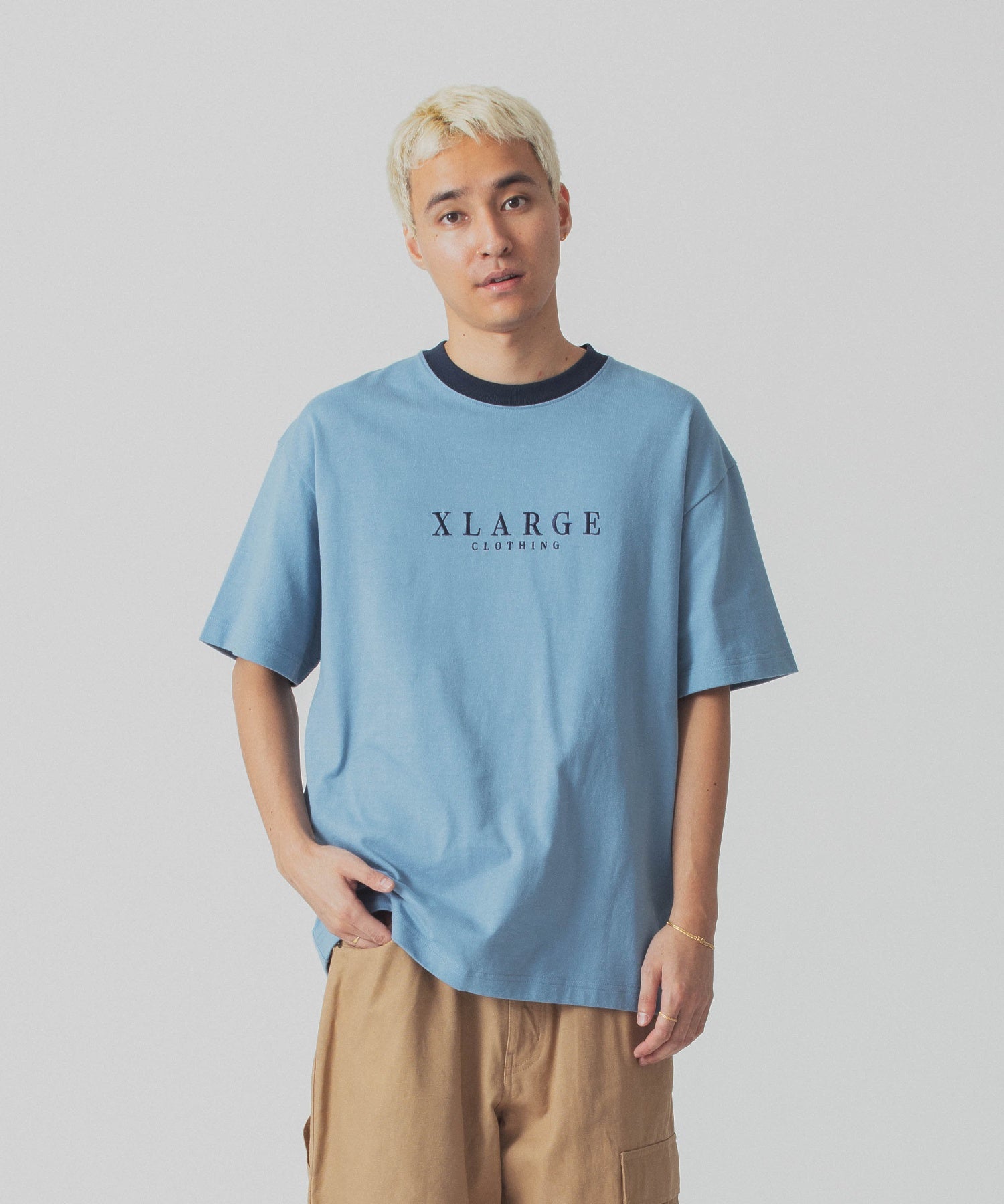 เสื้อยืดแขนสั้น XLARGE รุ่น Heavyweight Ringer S/S Tee