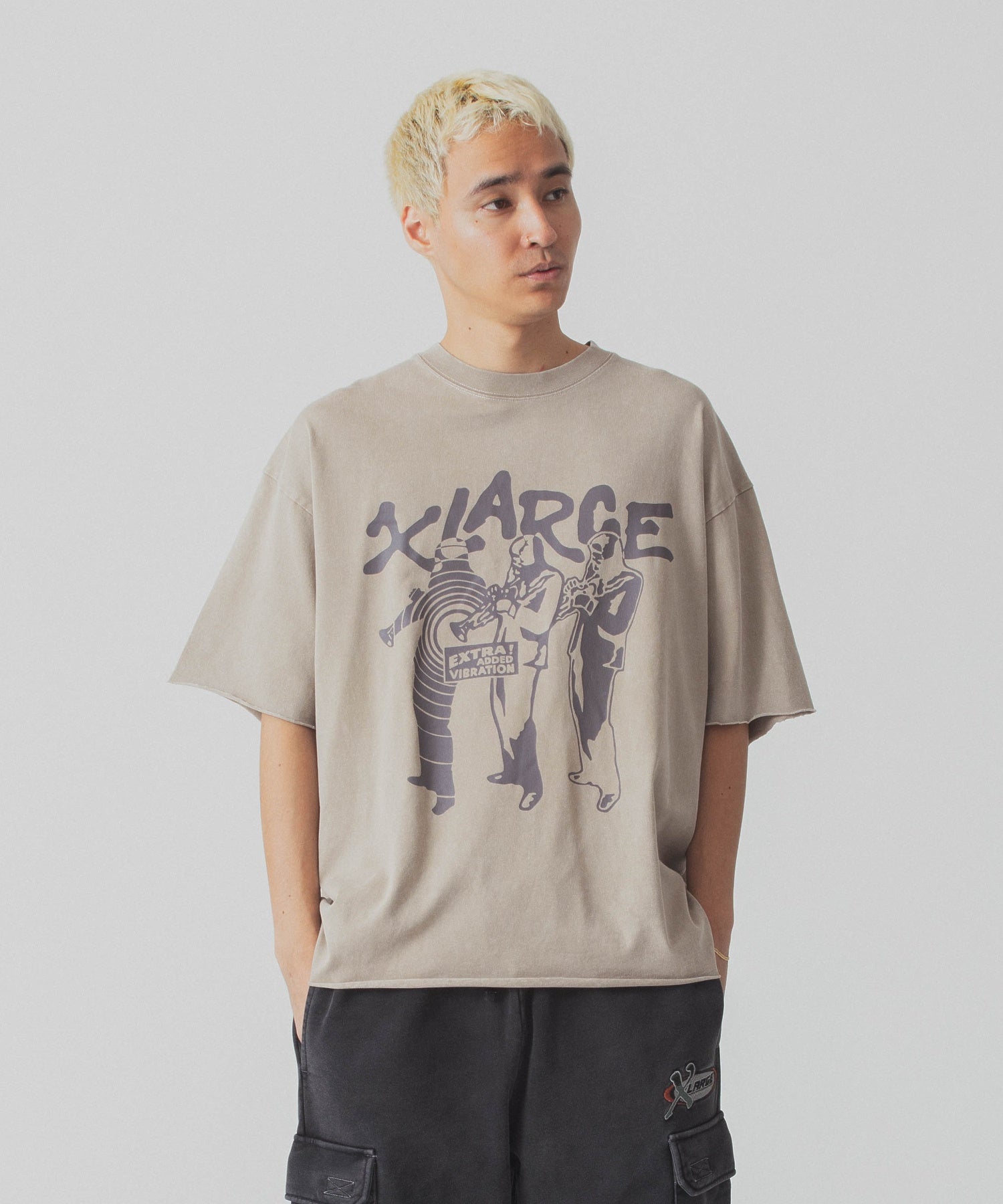 เสื้อยืดแขนสั้น XLARGE รุ่น Vibration Cut Off S/S Tee