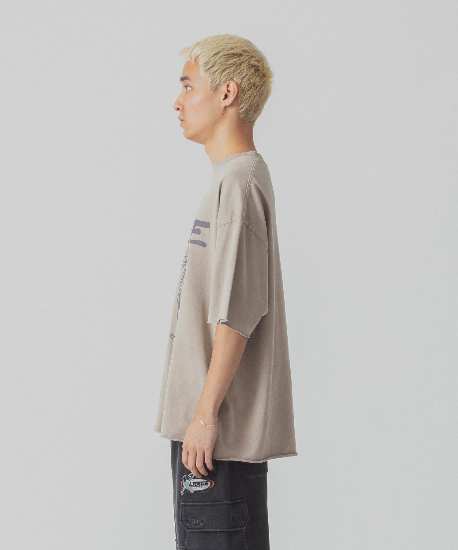 เสื้อยืดแขนสั้น XLARGE รุ่น Vibration Cut Off S/S Tee