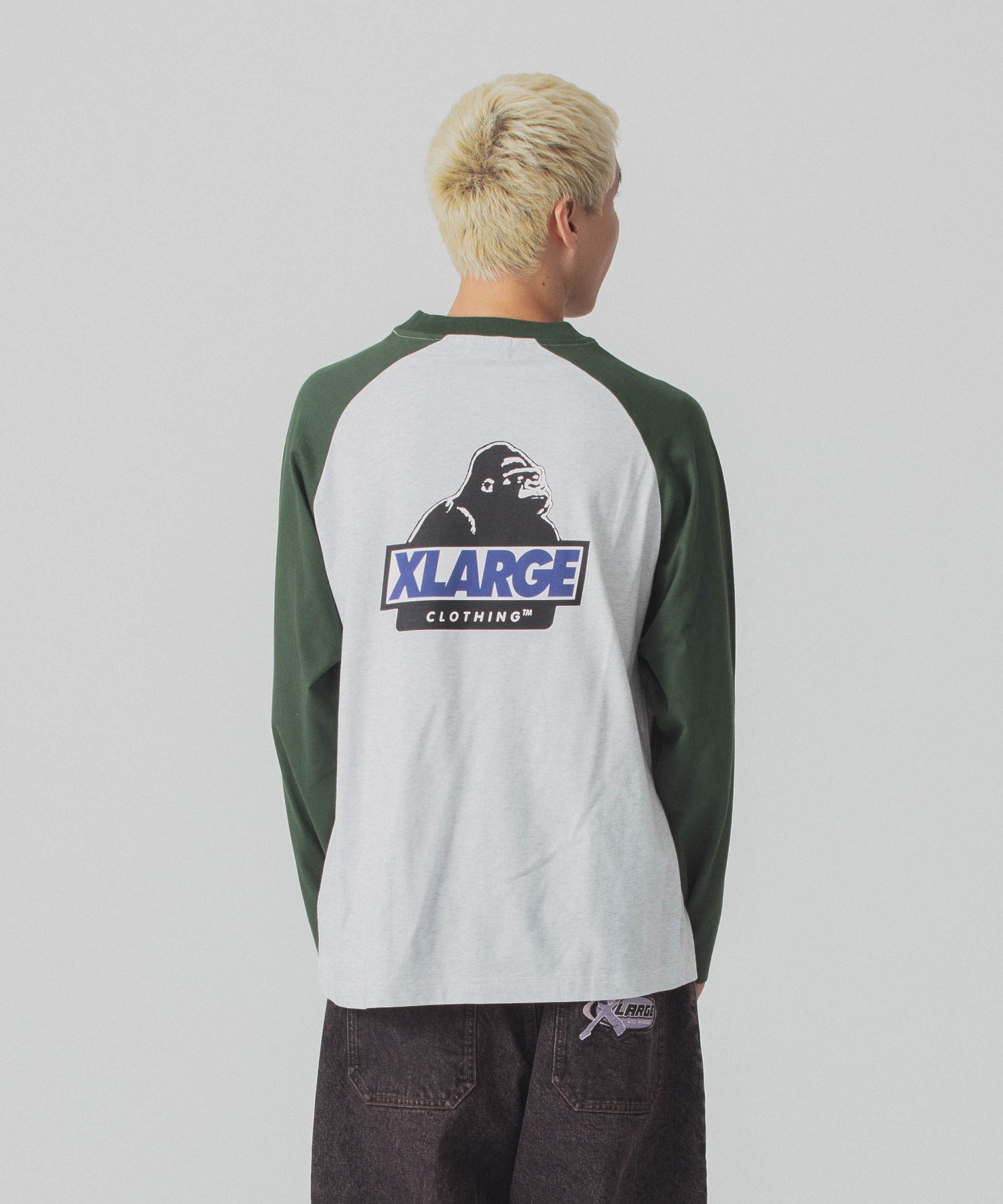 เสื้อยืดแขนยาว XLARGE รุ่น Slanted OG Raglan L/S Tee