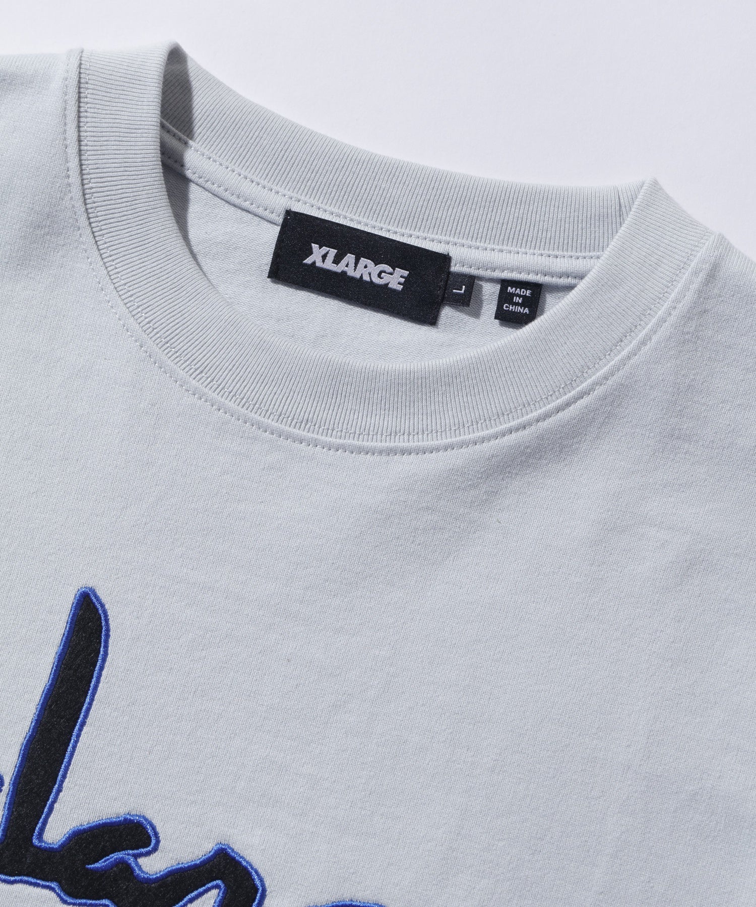 เสื้อยืดแขนสั้น XLARGE รุ่น Distortion Logo S/S Tee