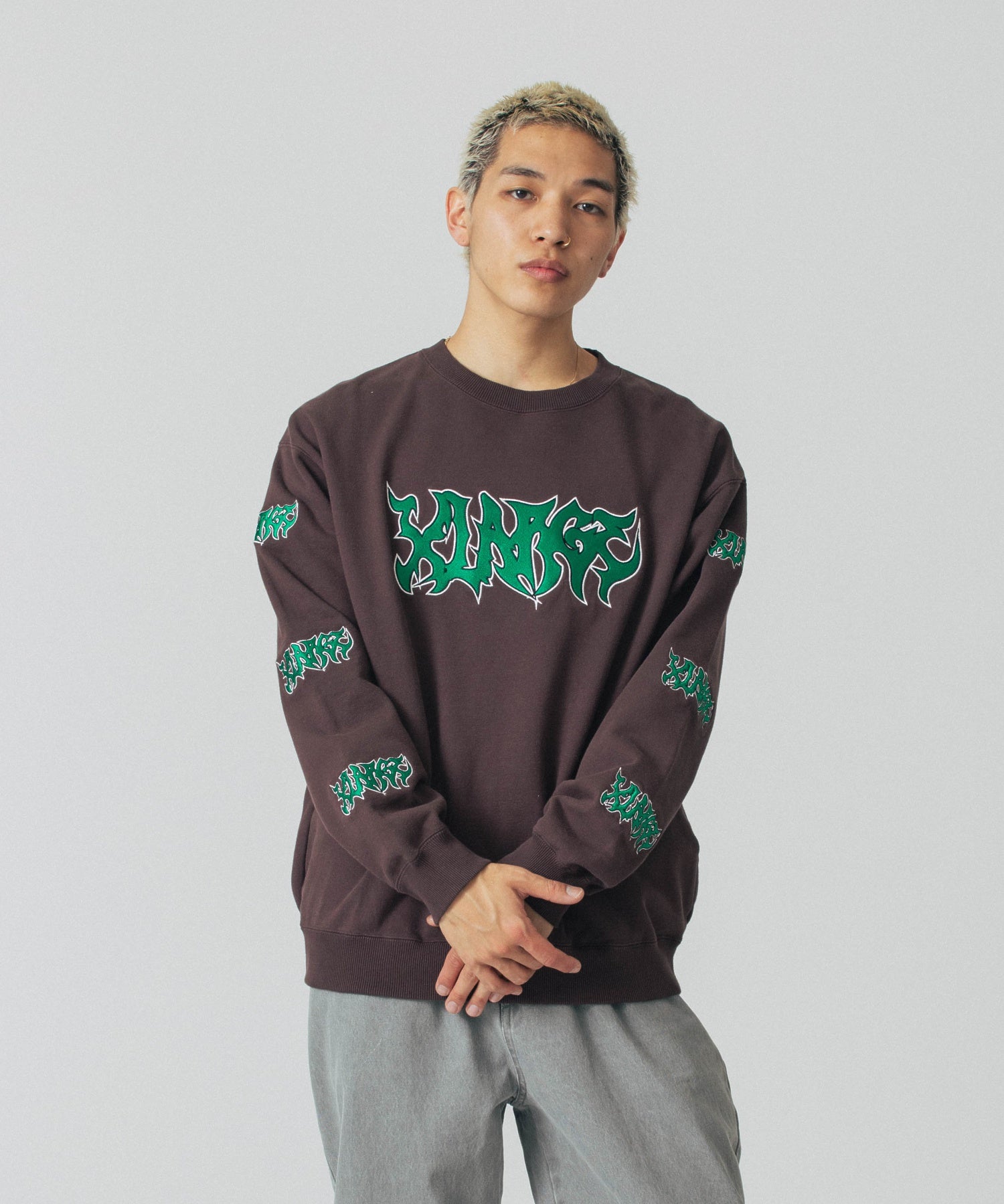 เสื้อสเวตเชิ้ต XLARGE รุ่น Metal Crewneck Sweatshirt