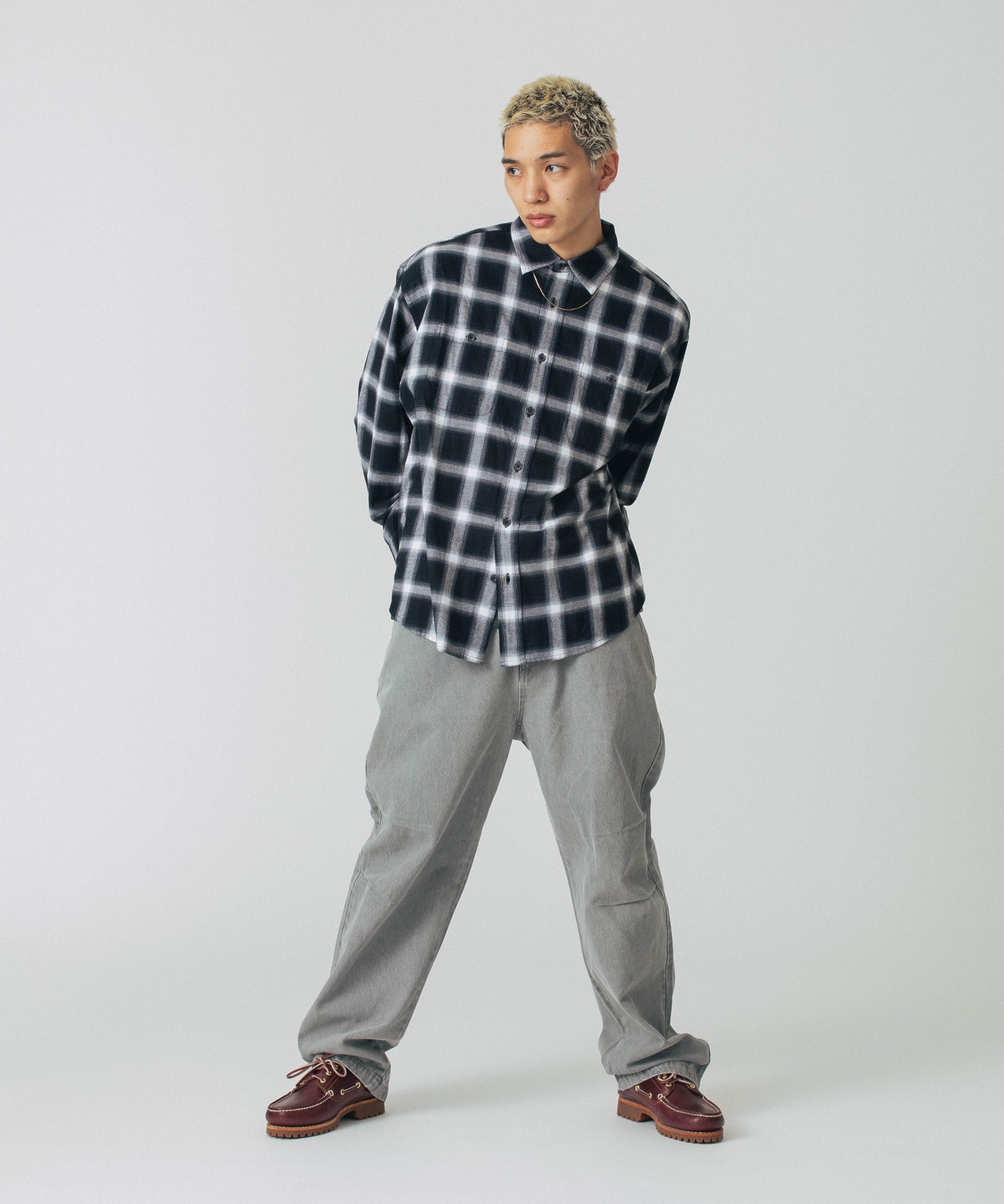 เสื้อเชิ้ตแขนยาว XLARGE รุ่น Old English L/S Flannel Shirt