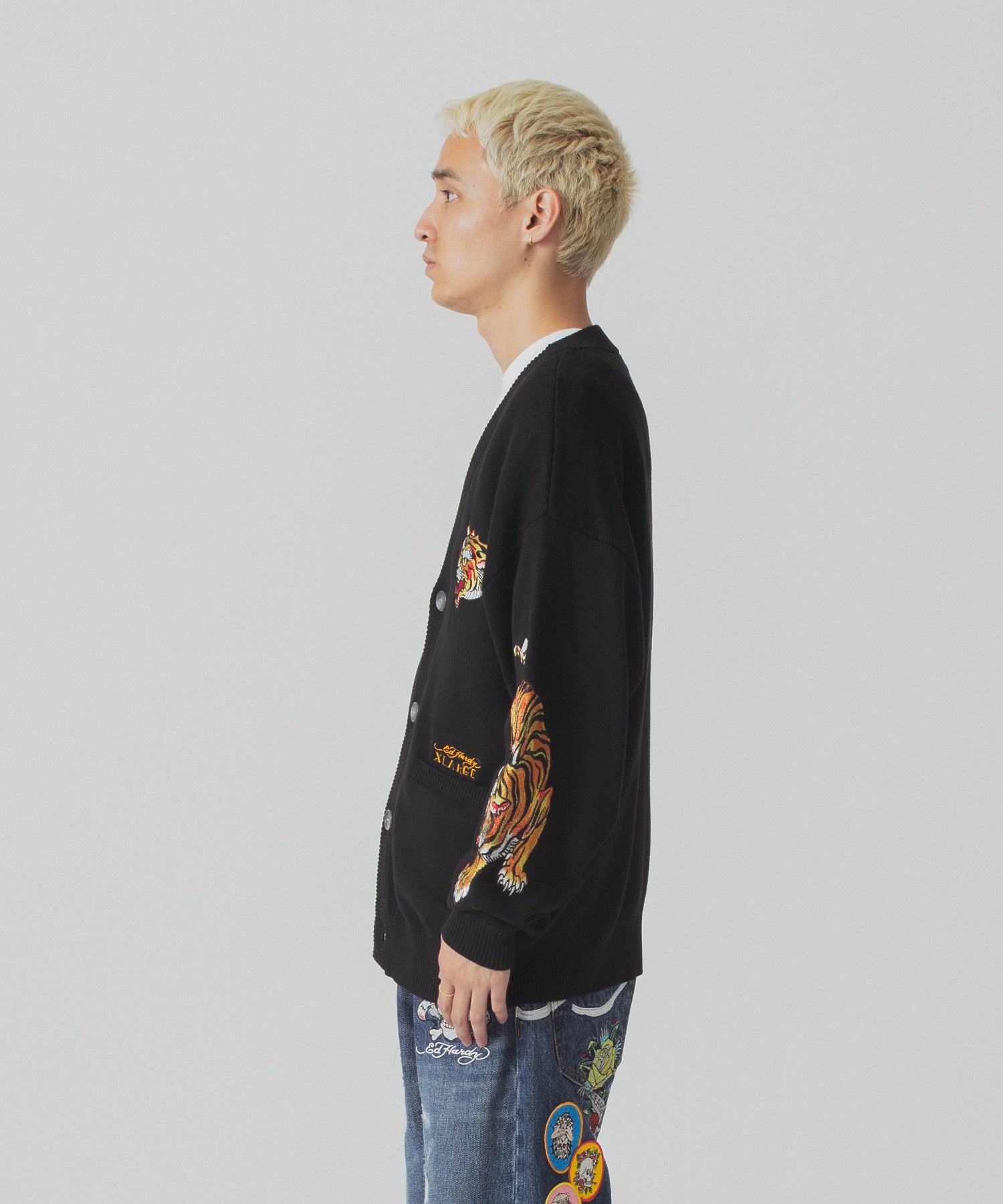 เสื้อคาร์ดิแกน XLARGE รุ่น XLARGE x Ed Hardy Knit Cardigan