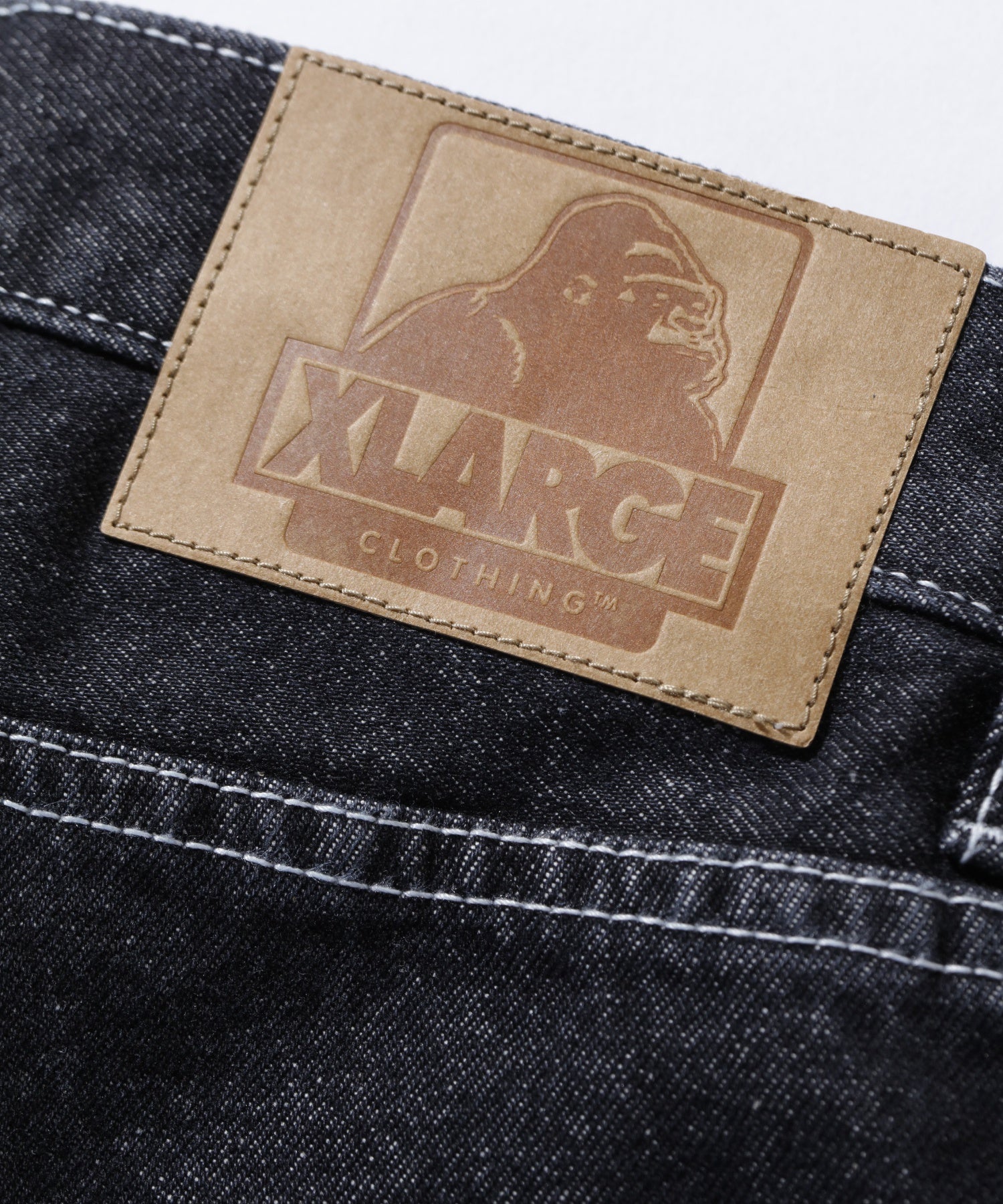 กางเกงยีนส์ผ้าเดนิม XLARGE รุ่น Paneled Denim Pants