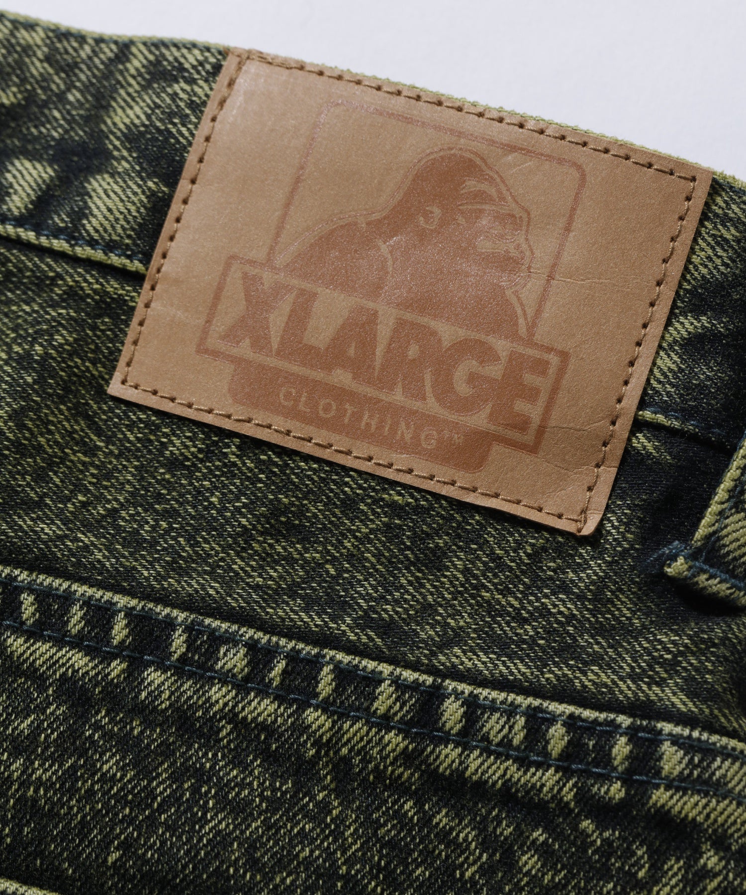 กางเกงยีนส์ผ้าเดนิม XLARGE รุ่น Overdyed Denim Pants