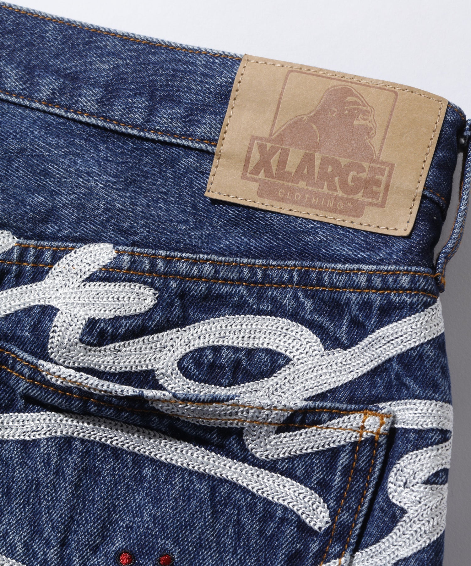 กางเกงยีนส์ผ้าเดนิม Xlarge รุ่น XLARGE x Ed Hardy Crash Denim Pants