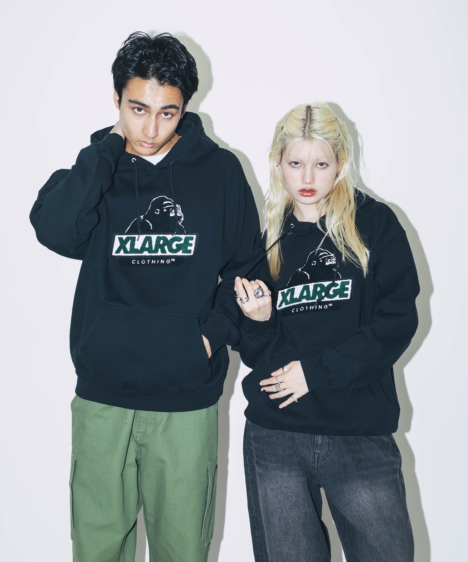 เสื้อฮู้ด XLARGE รุ่น Slanted OG Hooded Sweatshirt