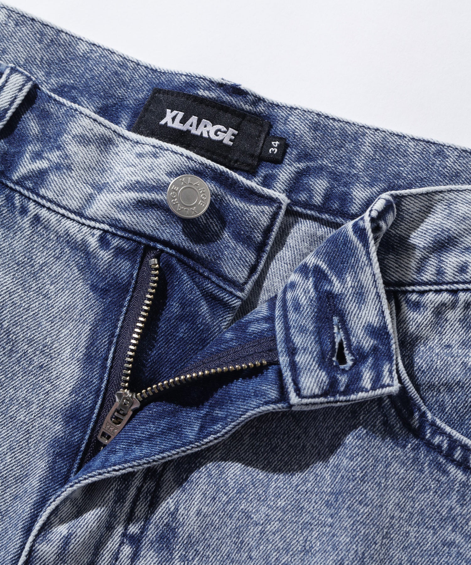 กางเกงยีนส์ผ้าเดนิม XLARGE รุ่น Chemical Wide Denim Pants