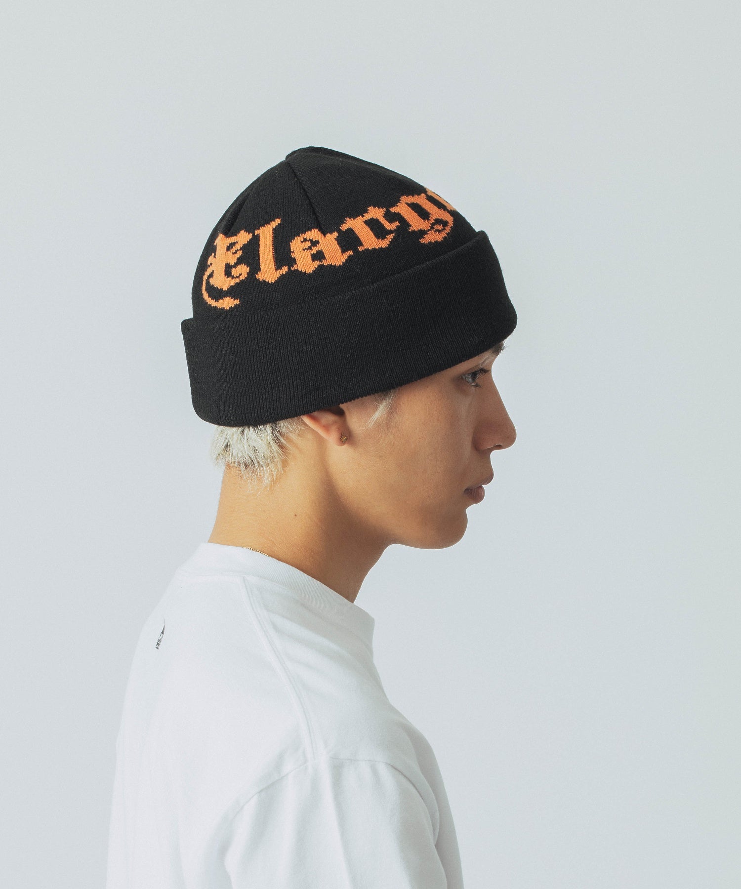 หมวก XLARGE รุ่น Old English Logo Cuff Beanie