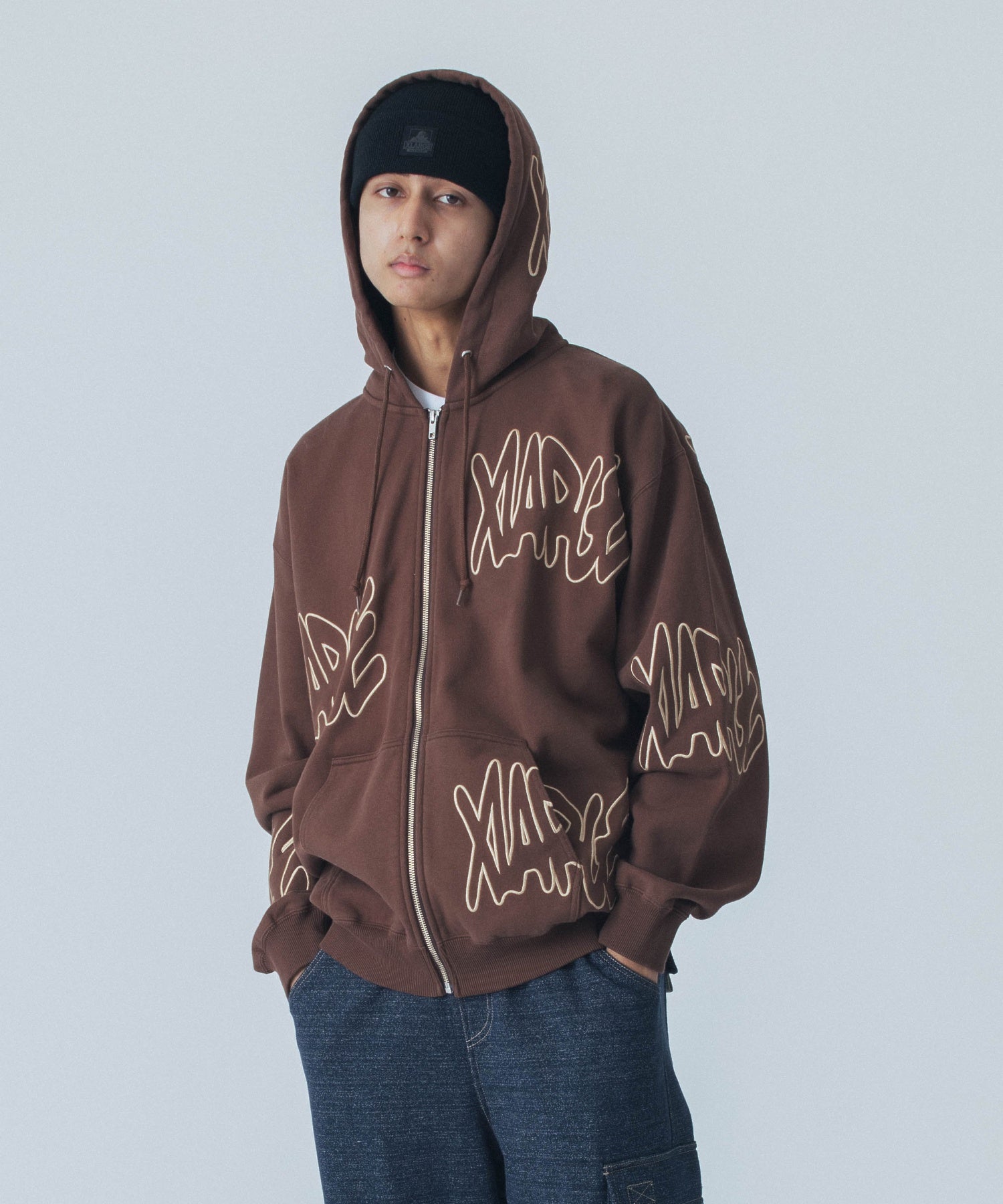 เสื้อฮู้ด XLARGE รุ่น Allover Logo Zip Hooded Sweatshirt