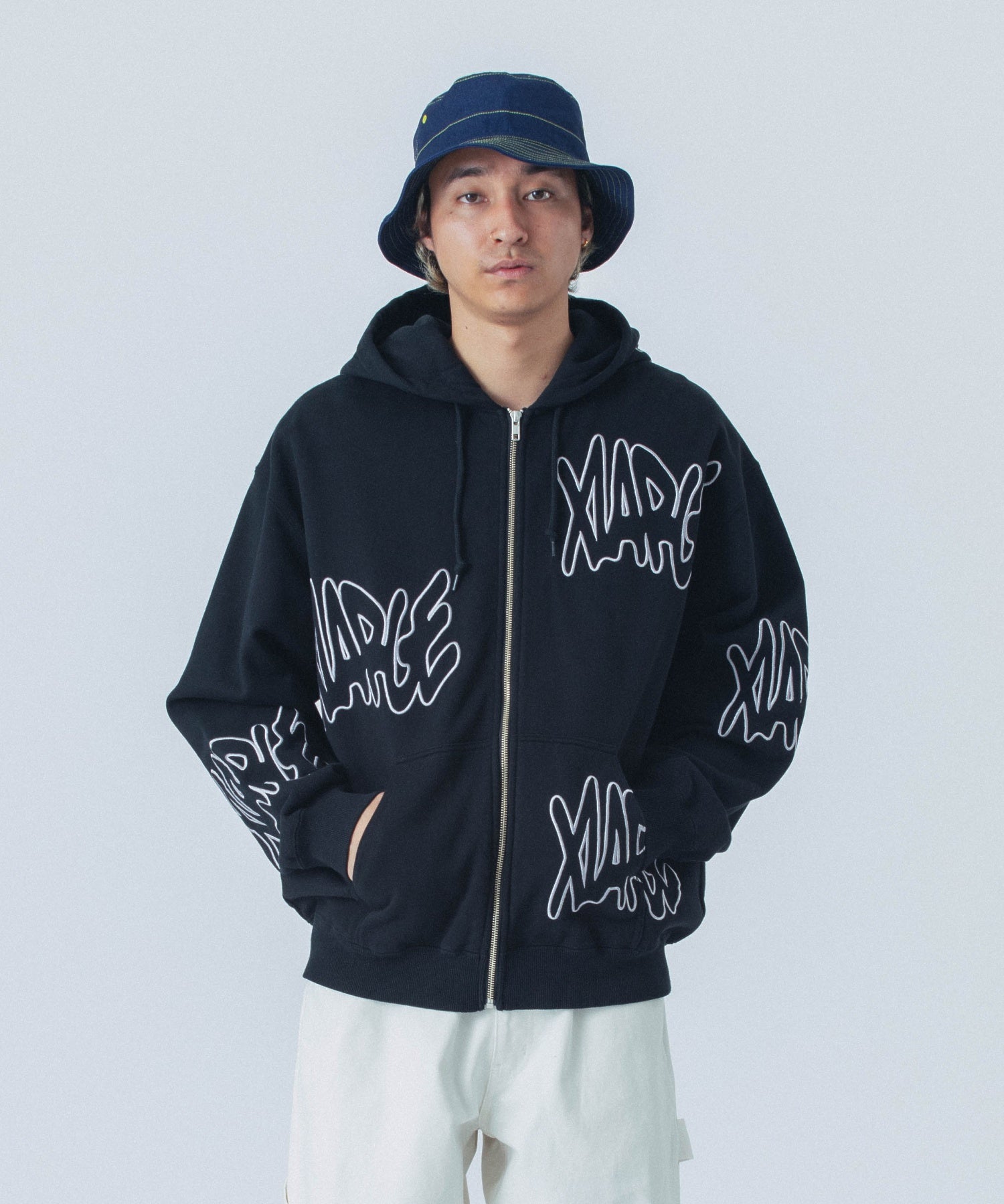 เสื้อฮู้ด XLARGE รุ่น Allover Logo Zip Hooded Sweatshirt