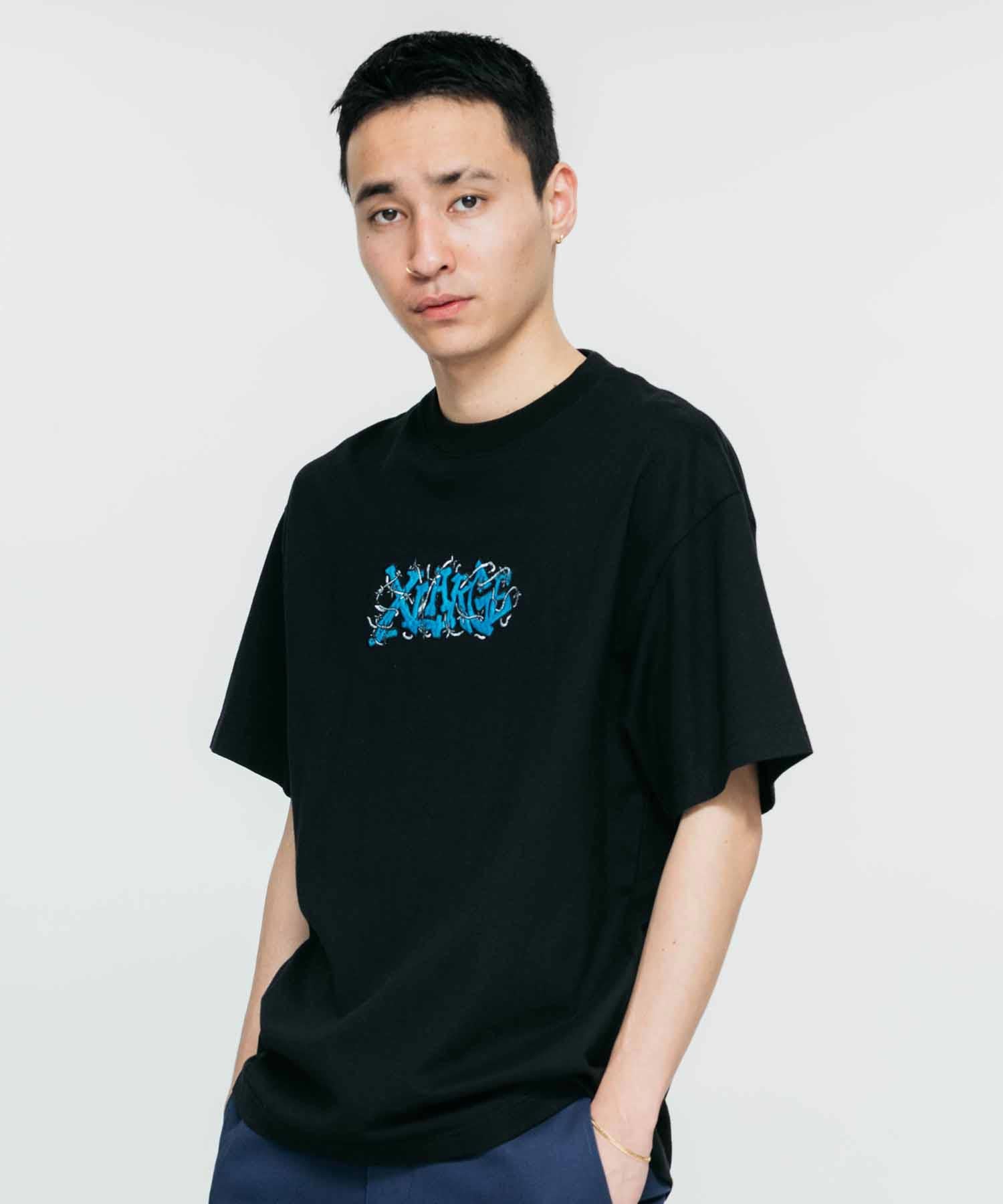 เสื้อยืดแขนสั้น XLARGE รุ่น Barbed Wire Logo S/S Tee